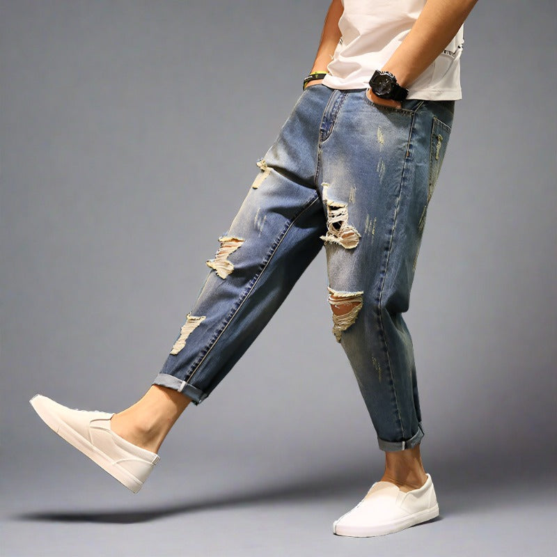 Men's Relaxed Fit Ripped Denim Pants