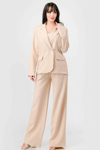 Set semi formale con blazer ampio in tessuto elasticizzato di lusso e pantaloni a gamba larga