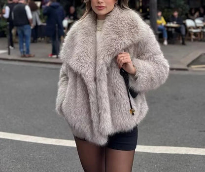 Fashionable Faux Fur Lapel Coat for Winter