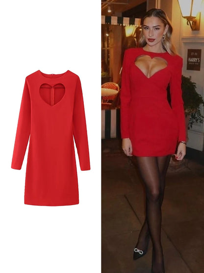 Chic Heart-Cut Slim Long Sleeve Dress