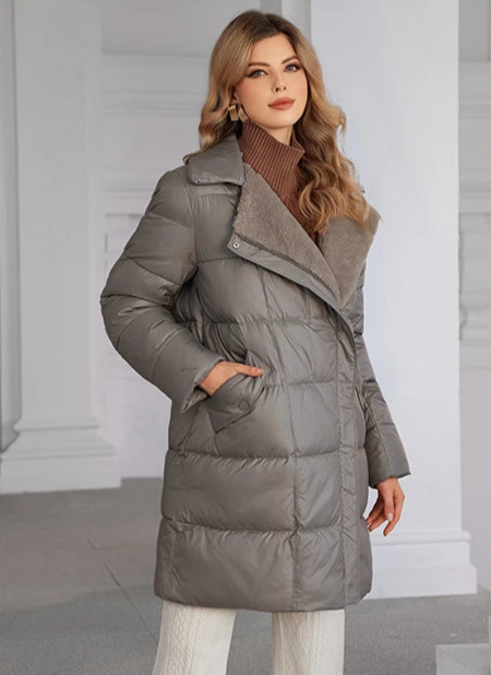 Elegant Women's Winter Down Jacket with Detachable Fur