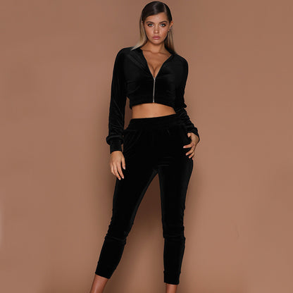 Women's Velvet Suit with Zipper: Style and Comfort